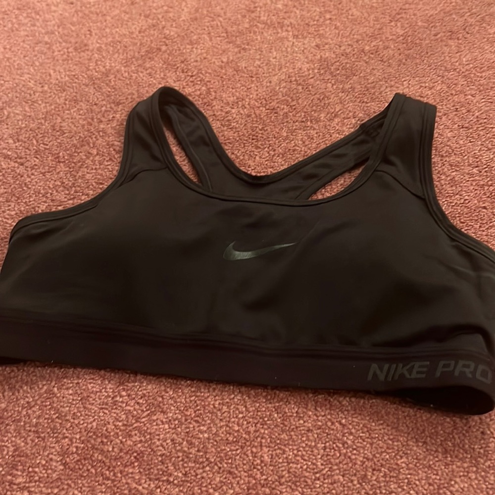 Black Nike Pro- Racer back sports bra with padding
